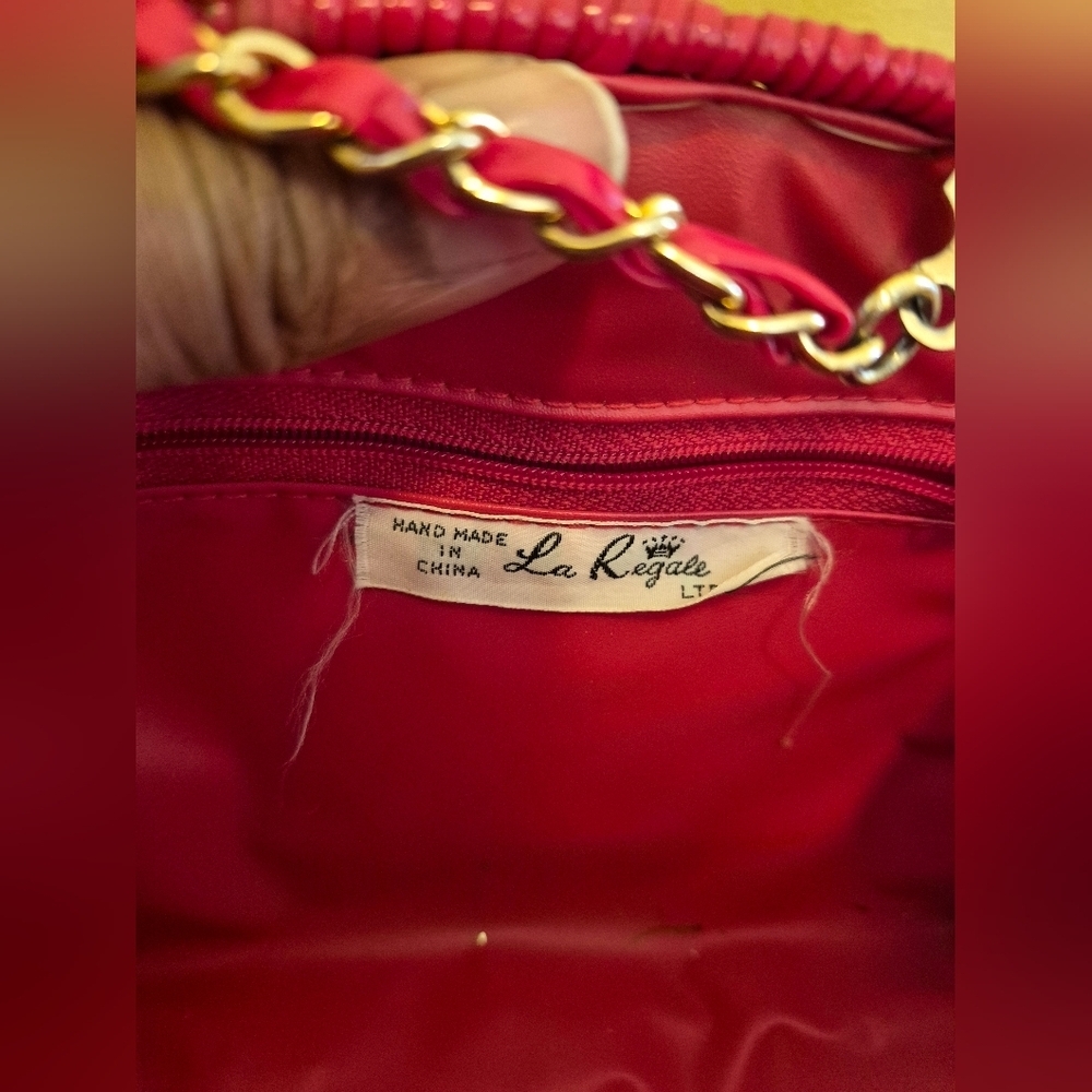 Vintage 1980s La Regale Bohemian Red Wicker Shoulder Purse With Gold Chain - Picture 7 of 8